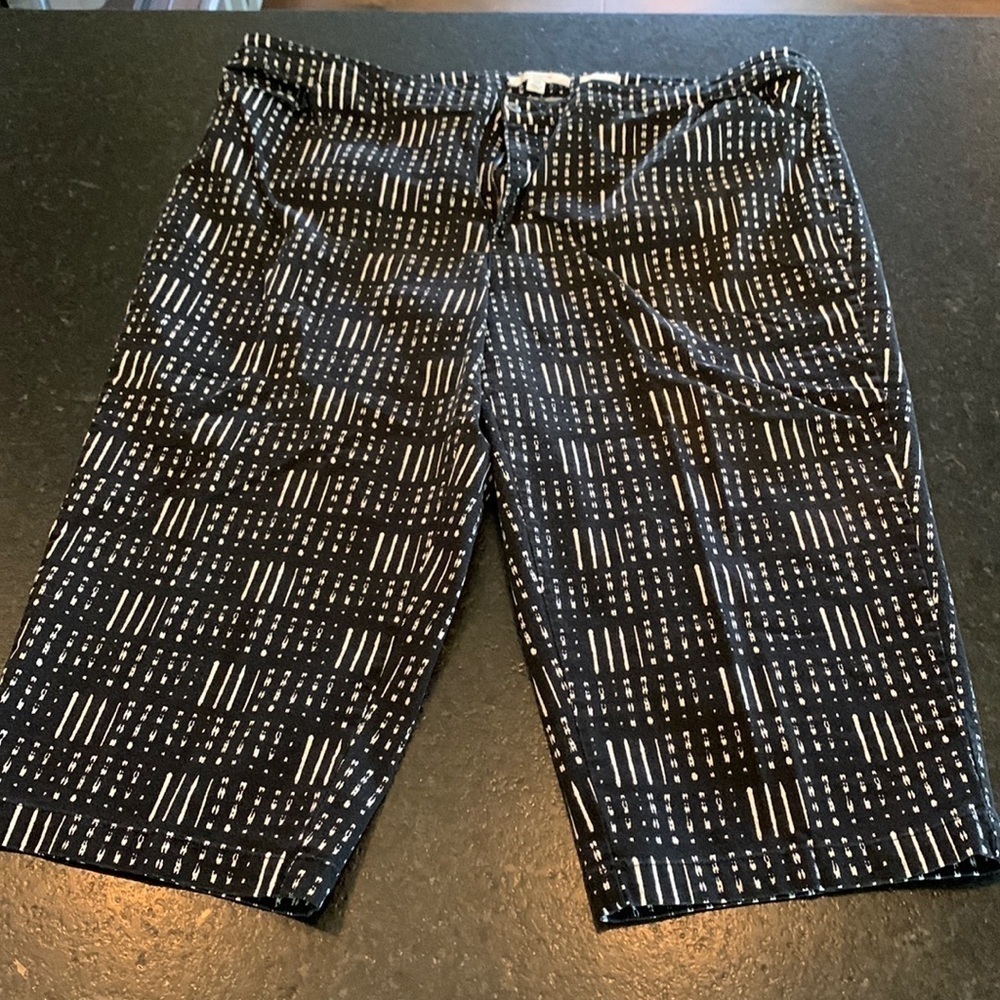 Liz Claiborne Jackie summer capri pants size 22W geometric brush stroke design